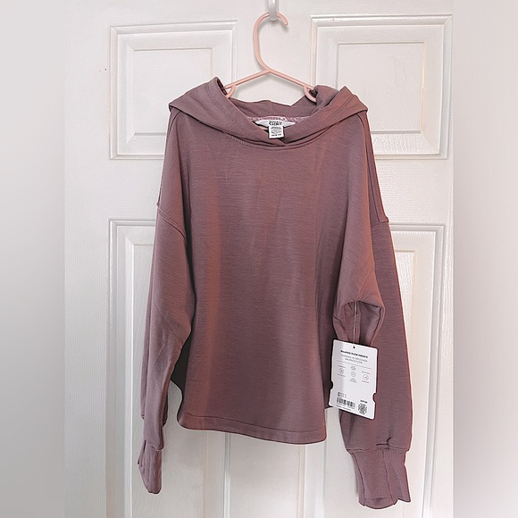 Athleta Other - NWT!! Athleta Girls cozy hooded sweat shirt